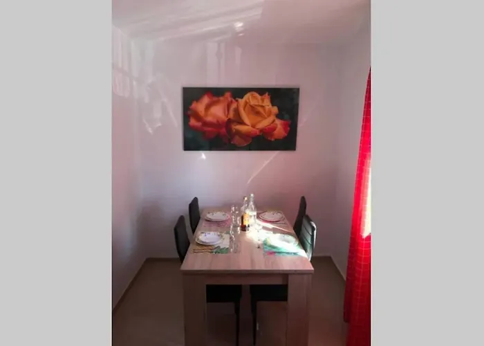 “smile Nerja” Chic With Wifi, 4 Guests * Nerja