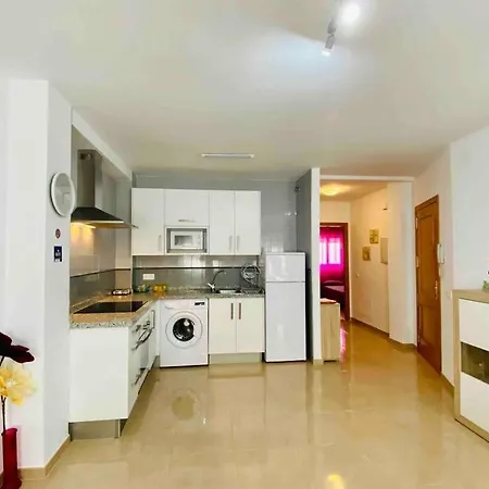 “smile Nerja” Chic With Wifi, 4 Guests Διαμέρισμα *