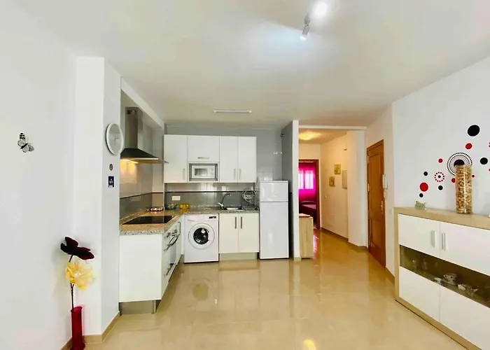 “smile Nerja” Chic With Wifi, 4 Guests Appartement *