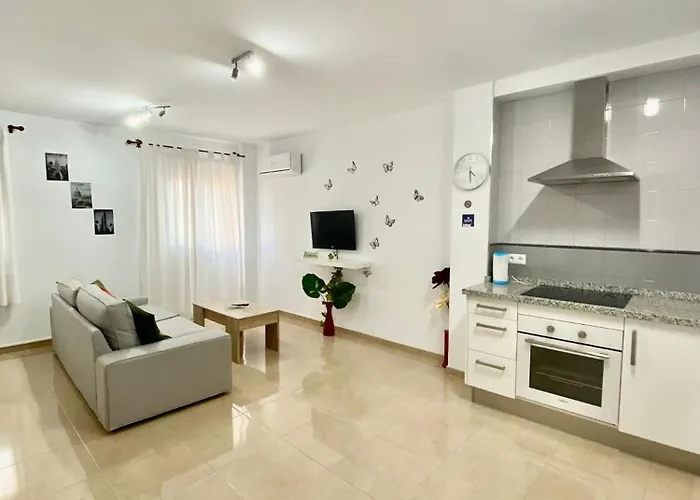 “smile Nerja” Chic With Wifi, 4 Guests