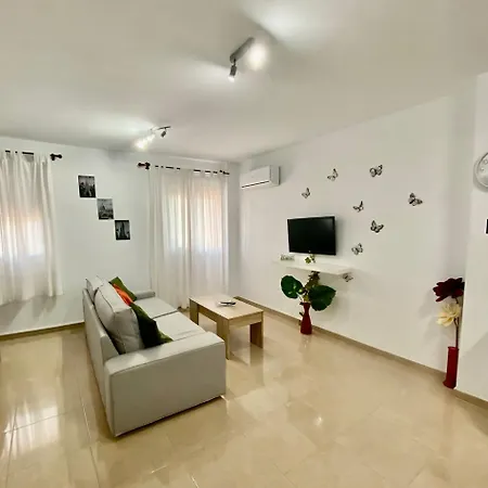 “smile Nerja” Chic With Wifi, 4 Guests Appartement *