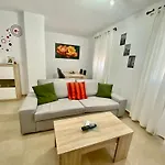 “smile Nerja” Chic With Wifi, 4 Guests